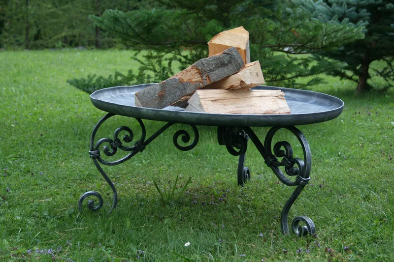 Kovana ognjena skleda