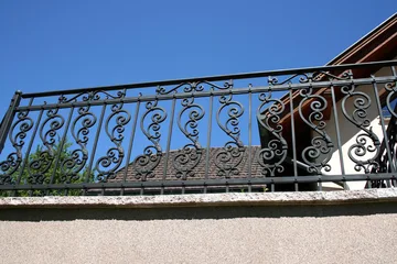 Kovana balkonska ograja, Besnica, iz kovačije na Blejski Dobravi