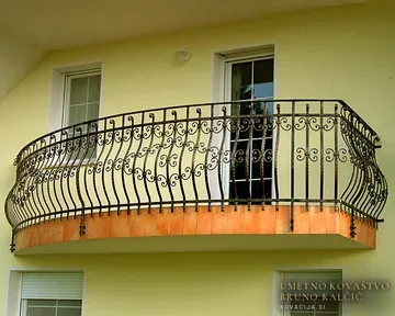 Kovana trebušasta balkonska ograja, Legen, iz kovačije na Blejski Dobravi