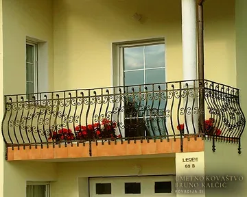 Kovana trebušasta balkonska ograja, Legen, detajl 2