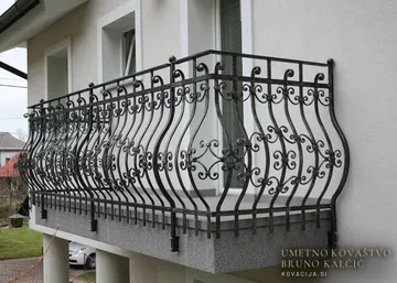 Kovana balkonska ograja, Koroška Bela, detajl 2