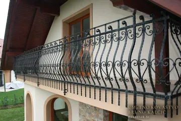 Kovana balkonska ograja, Visoko, Balkonske ograje