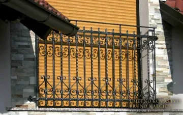 Kovana balkonska ograja, Sela pri Sobračah, detajl 1