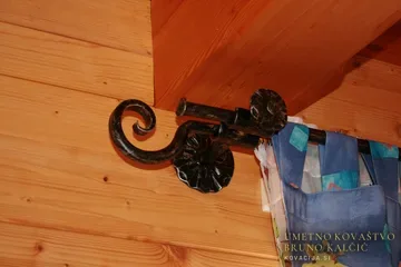 Kovana karnisa, Utiliti, Karnise