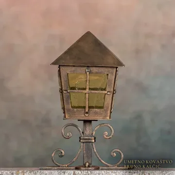Nagrobna svetilka Germering, detajl 4
