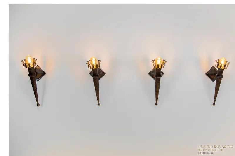 Kovana bakla Srednja