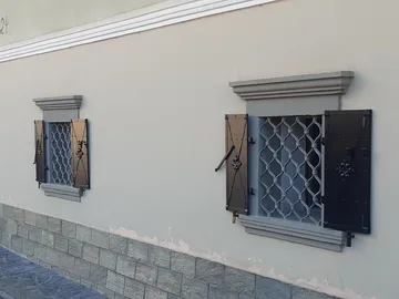 Kovane polkna, Dvorje, Dvorje pri Cerkljah, SI