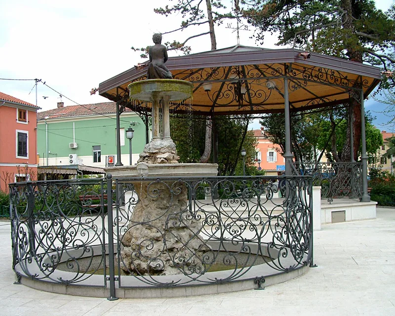 Kovan paviljon, Izola
