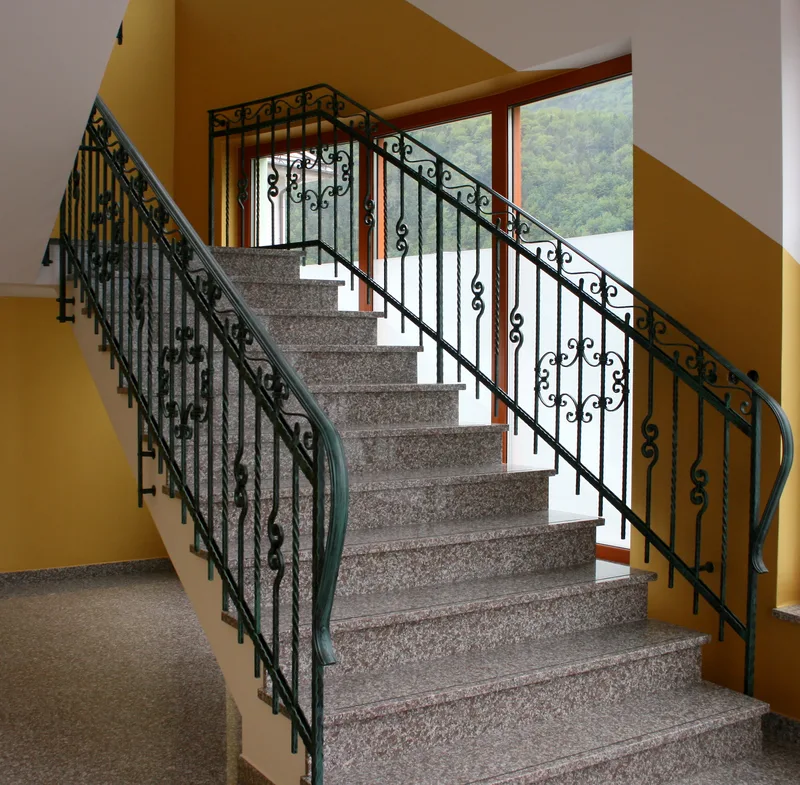Kovana stopniščna ograja Jesenice