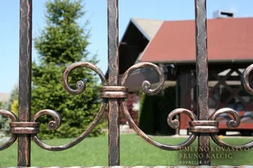 Kovana vrtna ograja, Zgoša, detajl 2