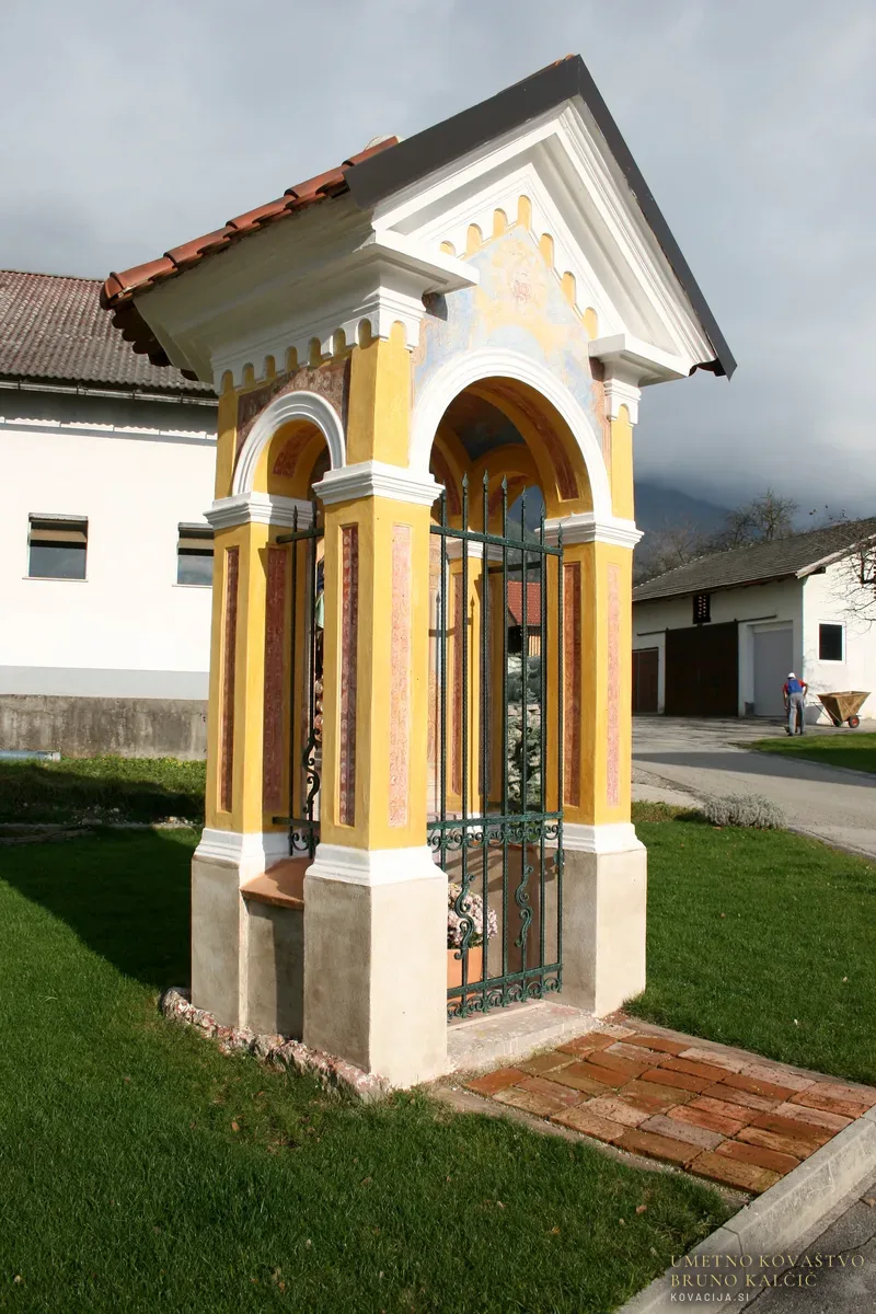 Kovana vrata in mreža za kapelico, Srednja Vas - Goriče